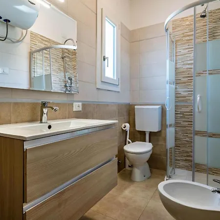 アパート Residenza Maja 4 ビビオーネ