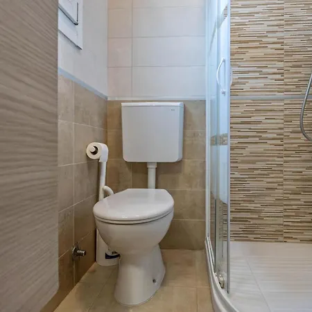 Residenza Maja 4 アパート ビビオーネ