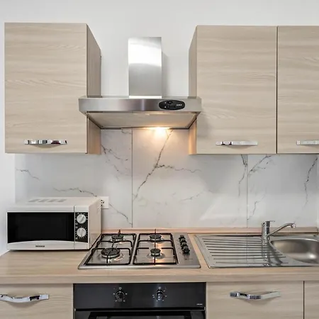 Residenza Maja 4 아파트 *